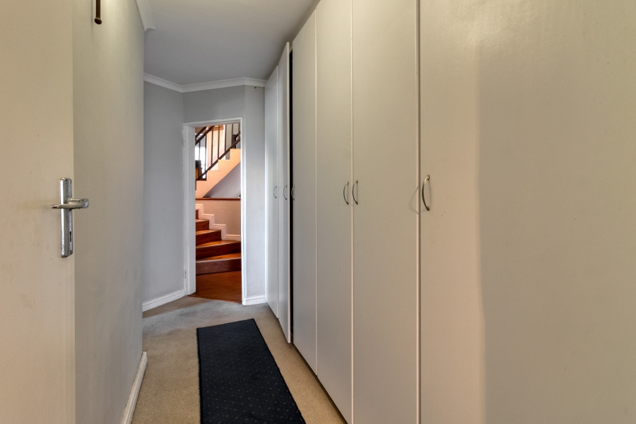 4 Bedroom Property for Sale in Fairview Heights Western Cape